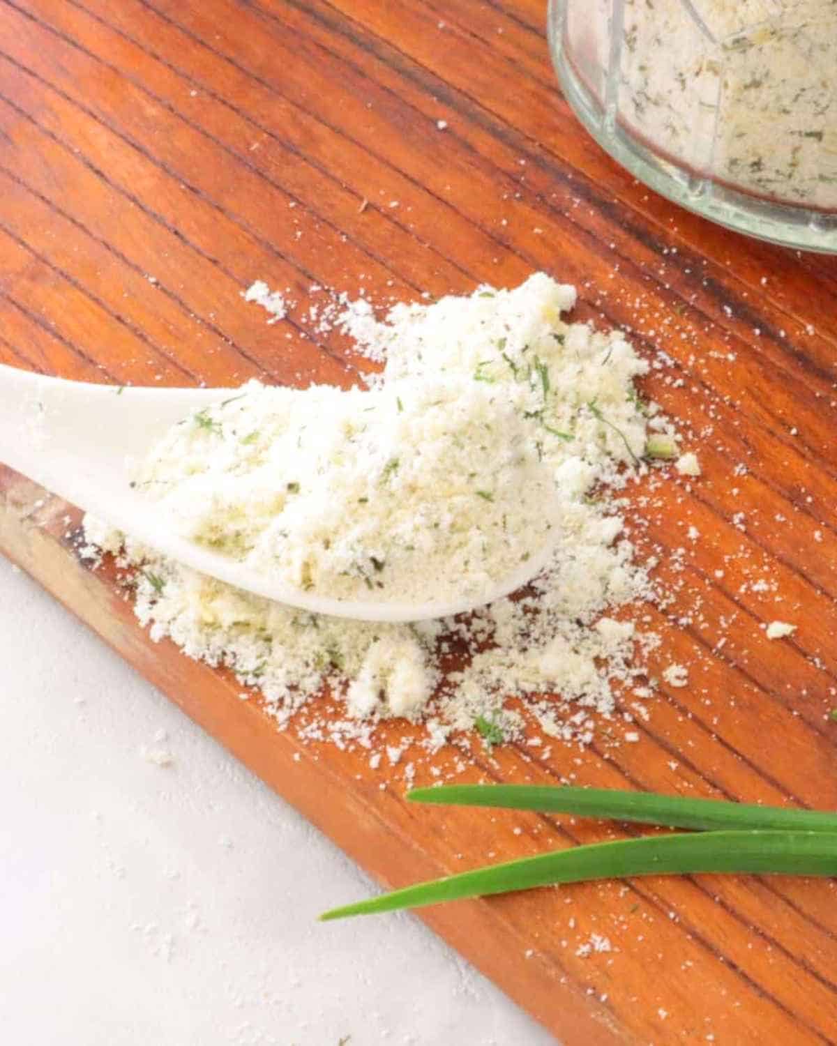 stunning Vegan Ranch Seasoning Mix in a spoon