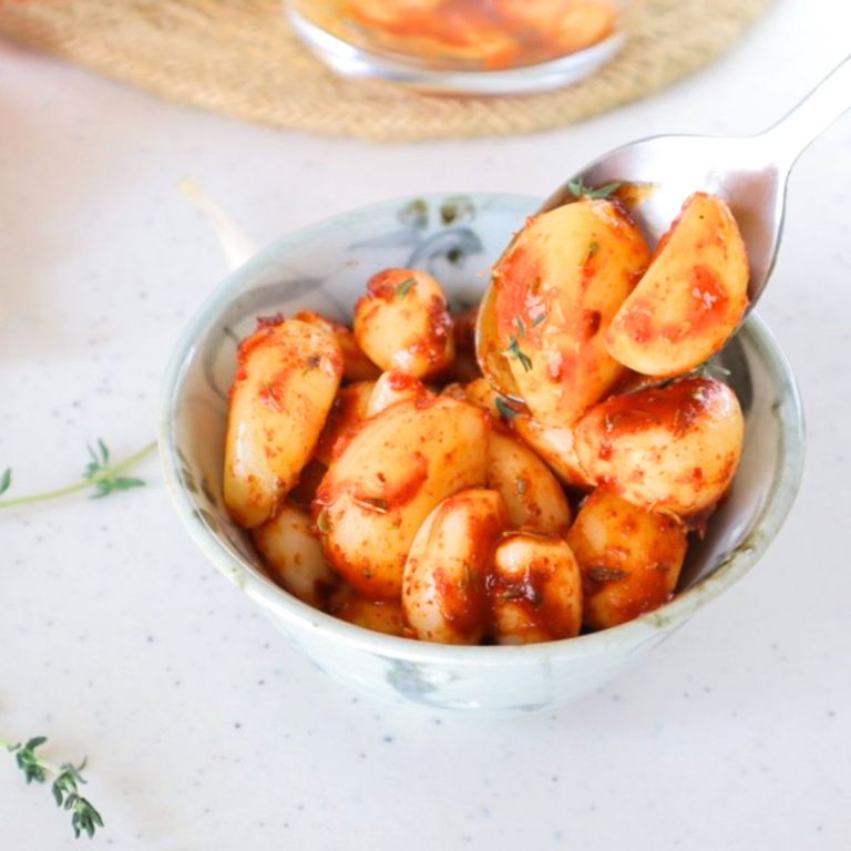 TikTok Spicy Pickled Garlic