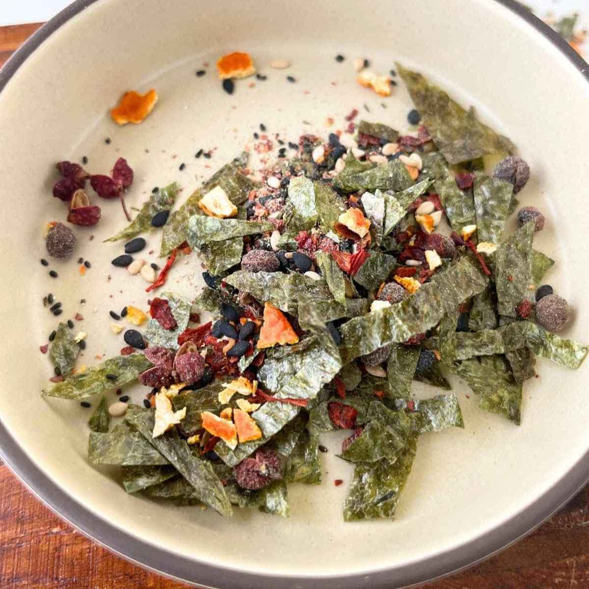 Furikake (Japanese Rice Seasoning) - CookinUpLife