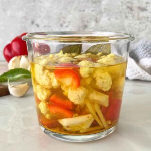 Featured Image of Curry Pickled Cauliflower