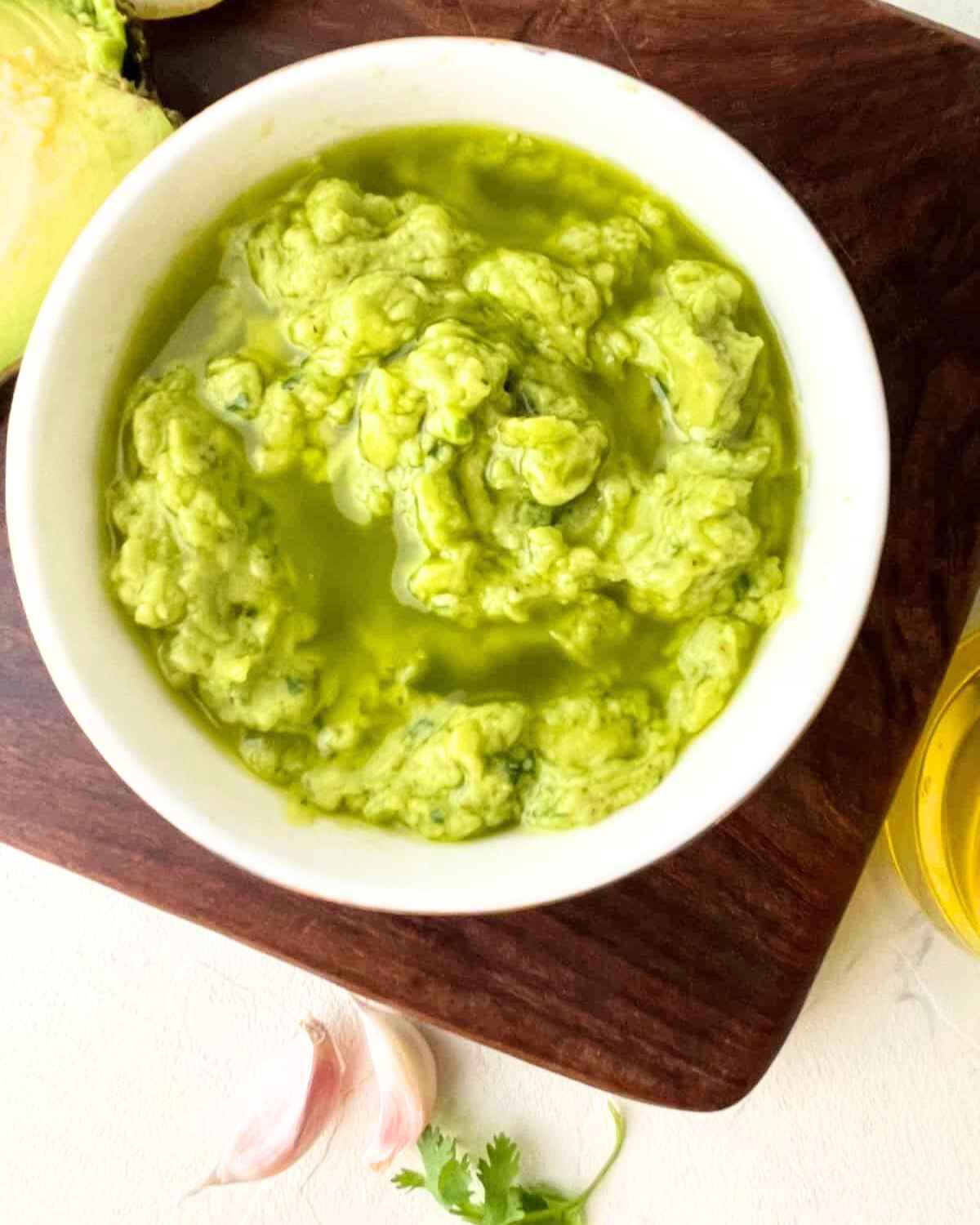 Zoom in image of Garlic Avocado Spread in a bowl